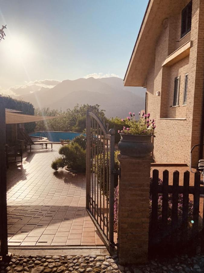 Villa Cipriano Minturno Bagian luar foto