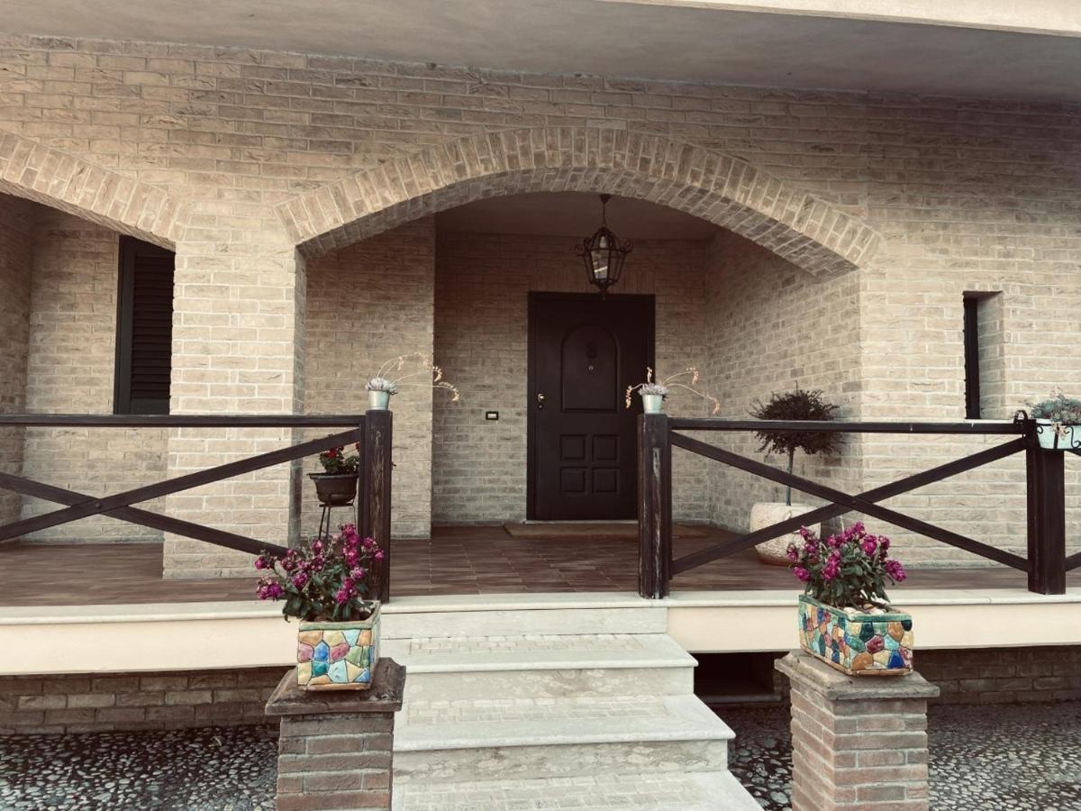 Villa Cipriano Minturno Bagian luar foto