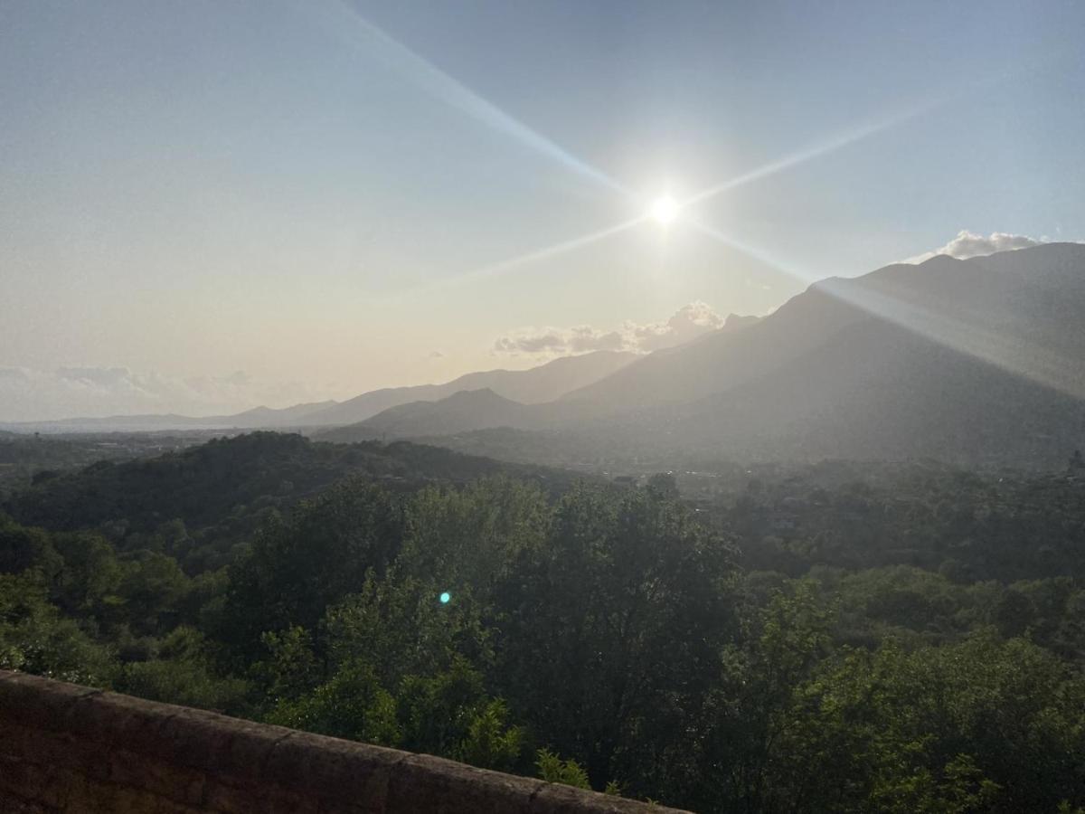 Villa Cipriano Minturno Bagian luar foto